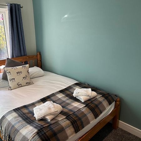 3 Bed Farnborough Air Accommodation מראה חיצוני תמונה