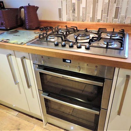 3 Bed Farnborough Air Accommodation מראה חיצוני תמונה